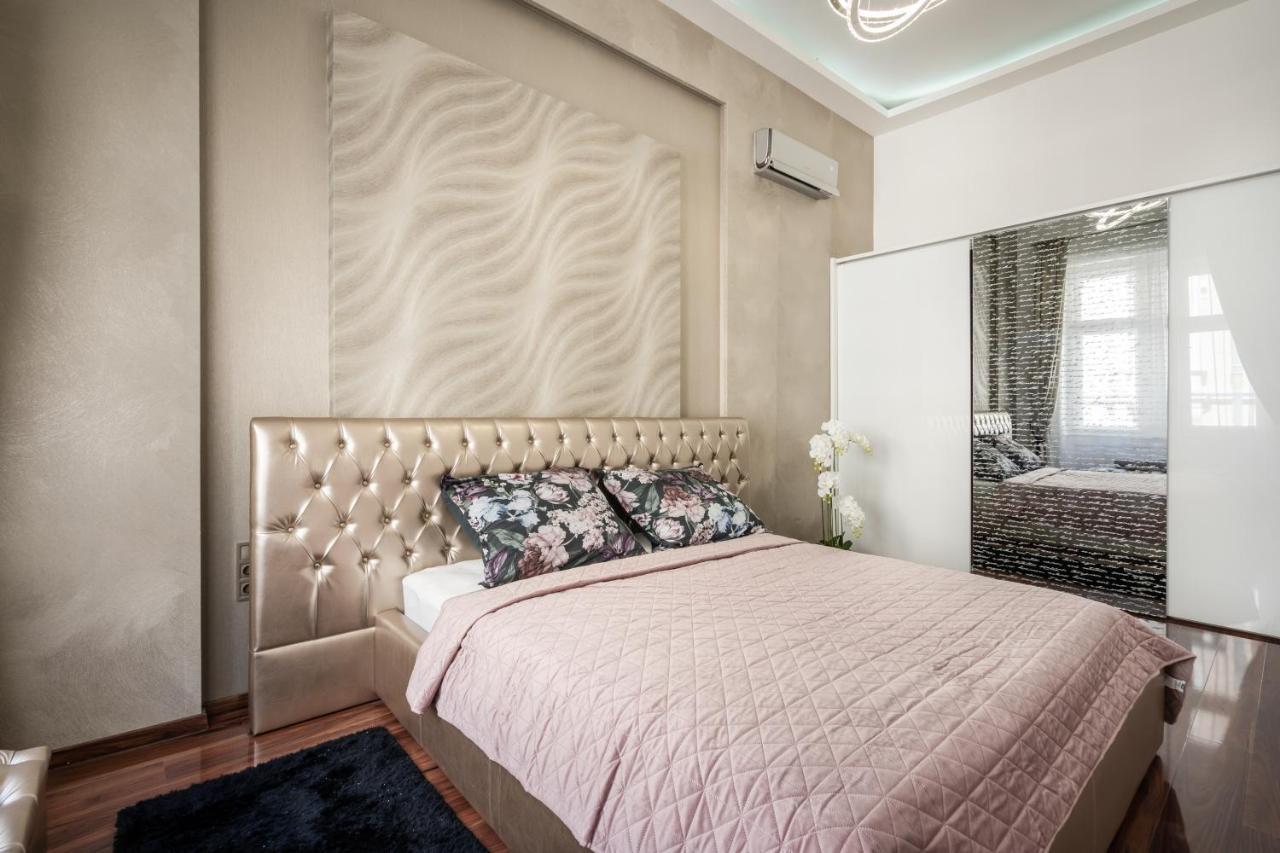 Opera Luxury Apartment With Free Parking Будапеща Екстериор снимка
