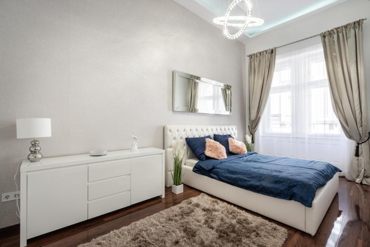 Opera Luxury Apartment With Free Parking Будапеща Екстериор снимка
