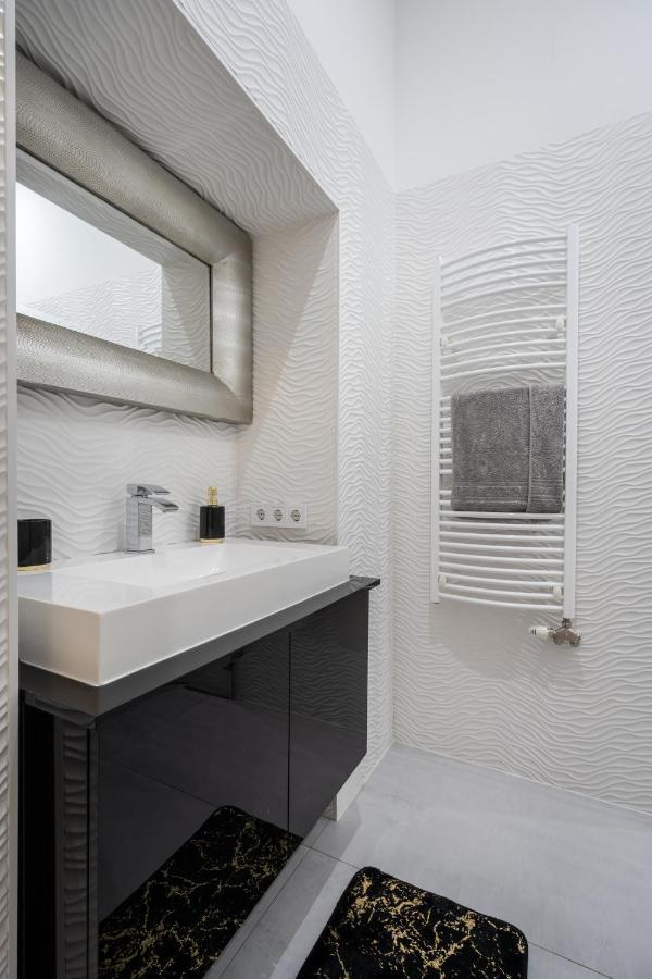 Opera Luxury Apartment With Free Parking Будапеща Екстериор снимка