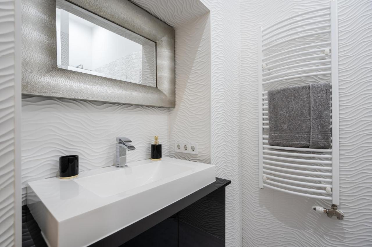 Opera Luxury Apartment With Free Parking Будапеща Екстериор снимка