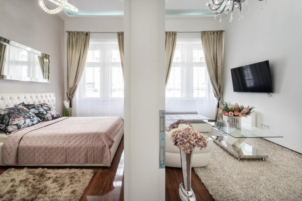 Opera Luxury Apartment With Free Parking Будапеща Екстериор снимка