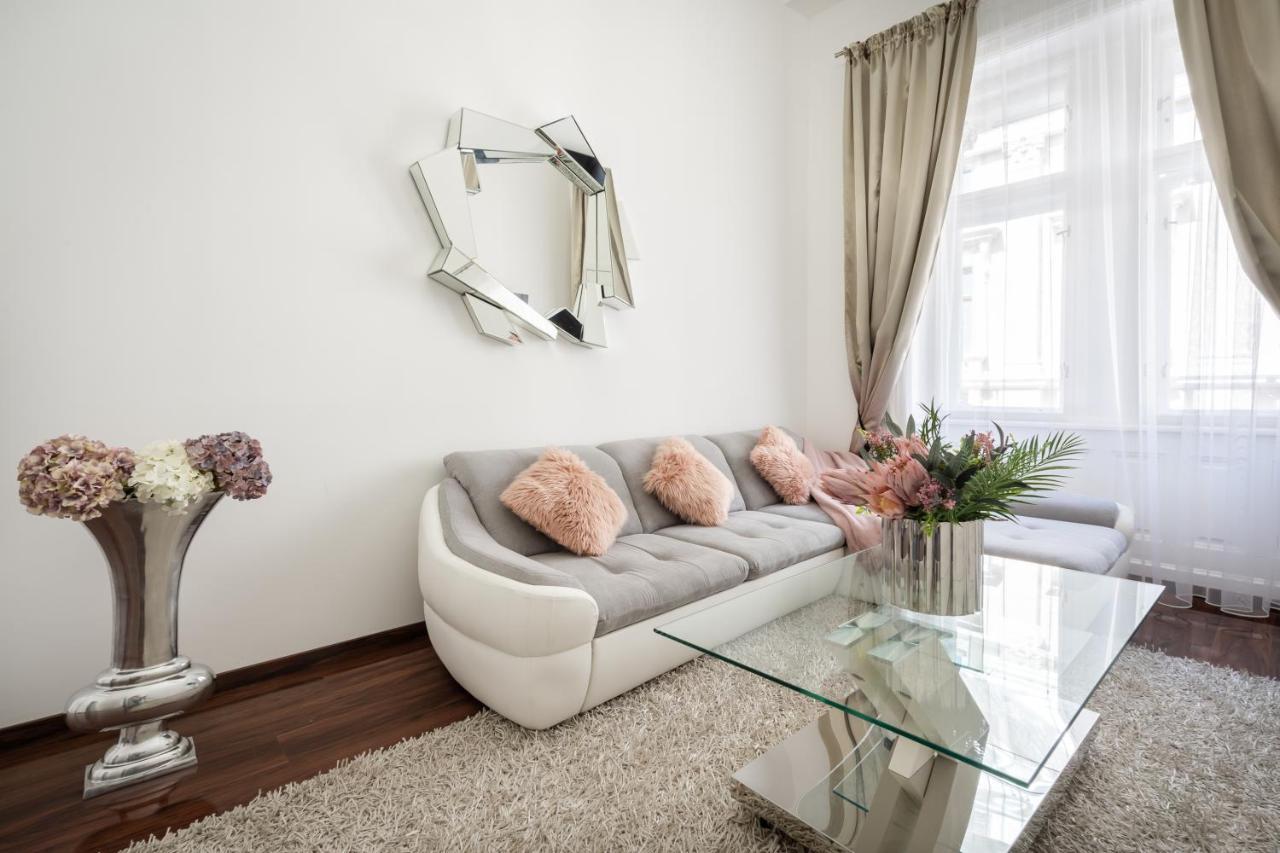 Opera Luxury Apartment With Free Parking Будапеща Екстериор снимка